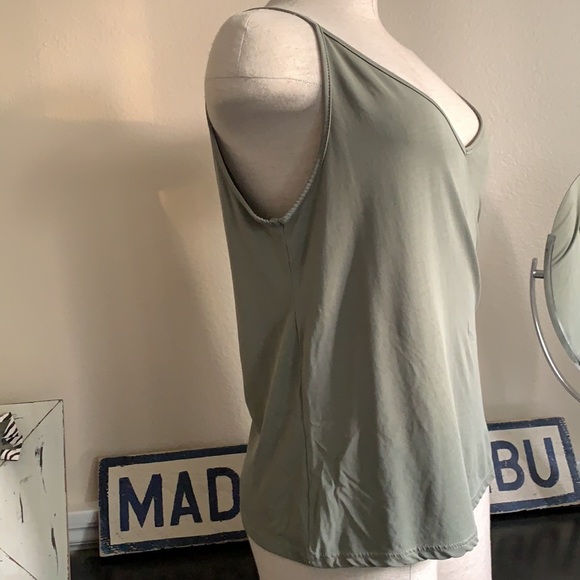 BP medium army green tank - Picture 3 of 4